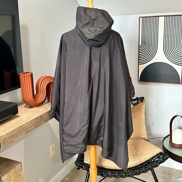 RAINRAPS Hooded Rain Poncho - Picture 2 of 5